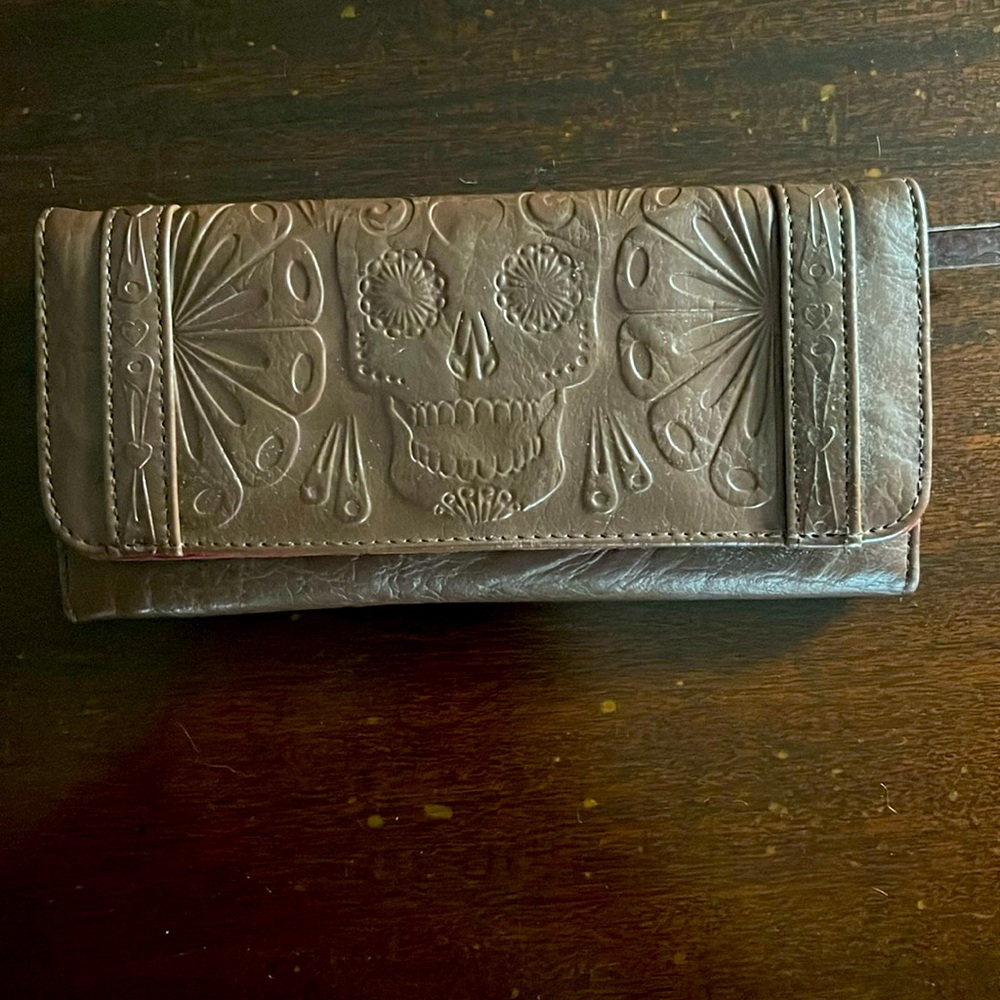 Brown skull wallet